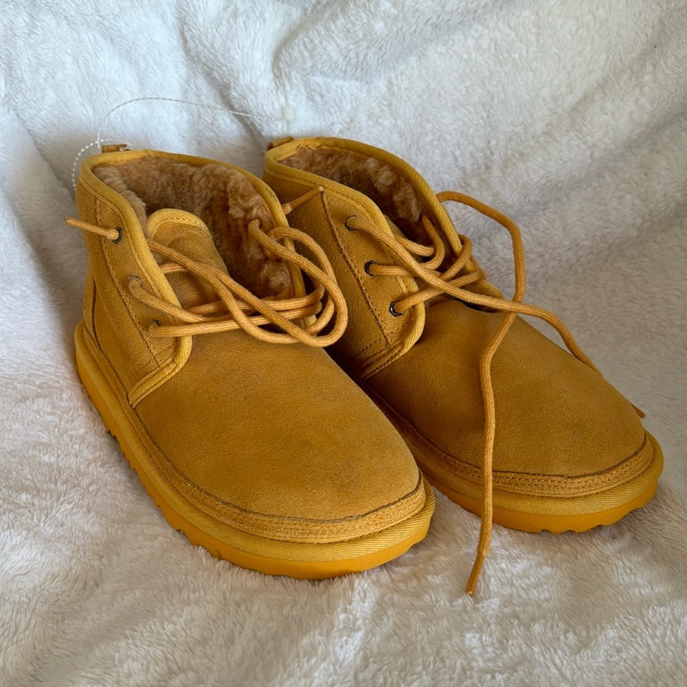 Ugg Neumel II Boot- Mustard Seed- Women’s size 5